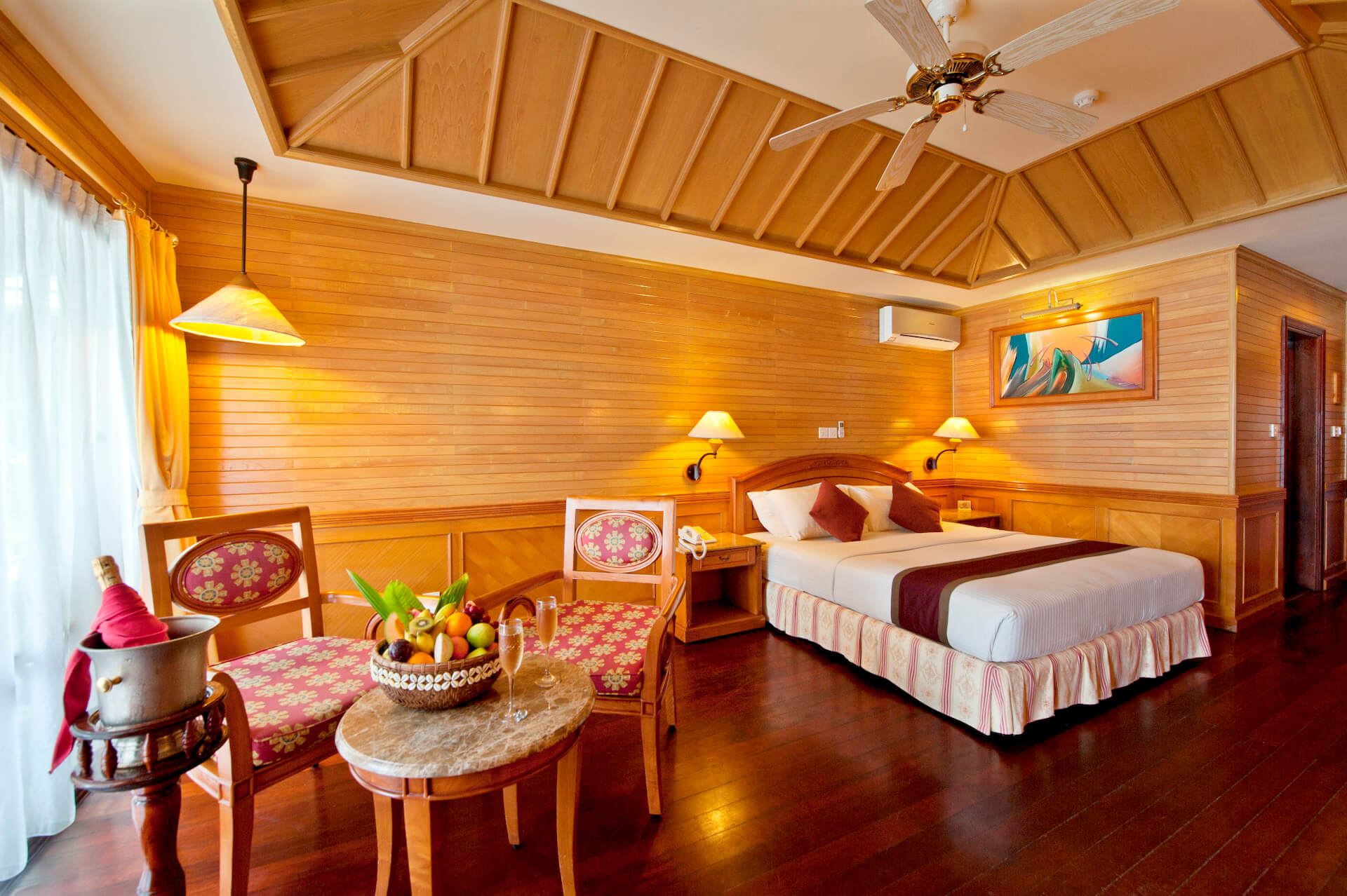 Royal island 5. Отель Роял Айленд Мальдивы. Royal Island Resort & Spa 5*. Royal Island 5 Мальдивы. Royal Island Resort Spa 5 Мальдивы Баа Атолл Баа Атолл.
