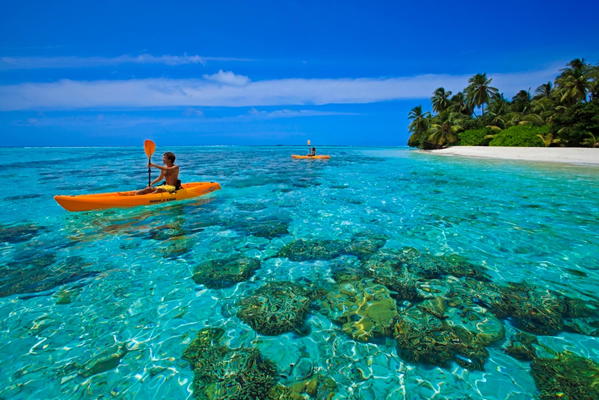 Шри ланка что знать. Индийский океан Мальдивы. The barefoot Eco 4 Мальдивы. Тадж экзотика Шри Ланка. Каякинг на Мальдивах.